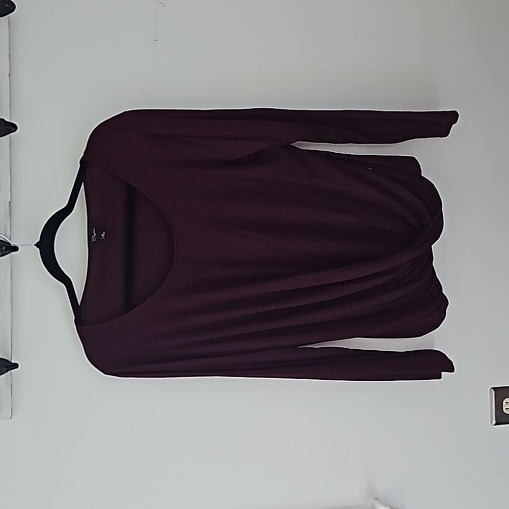 Cupio Burgundy Crisscross Tunic  Long Sleeves SZ: X Large